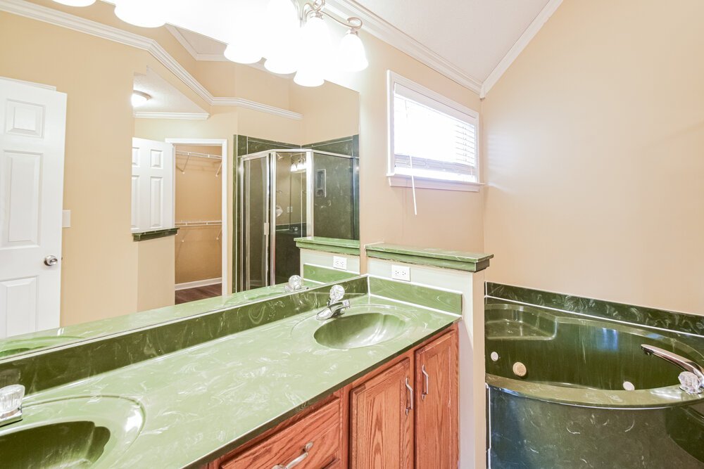 3-Bed Rental on 430 N Ericson photo 11