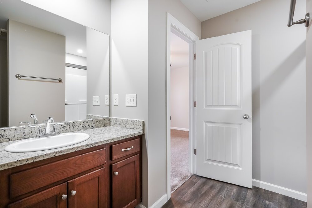 3-Bed Rental on 1327 Rutherford St photo 11