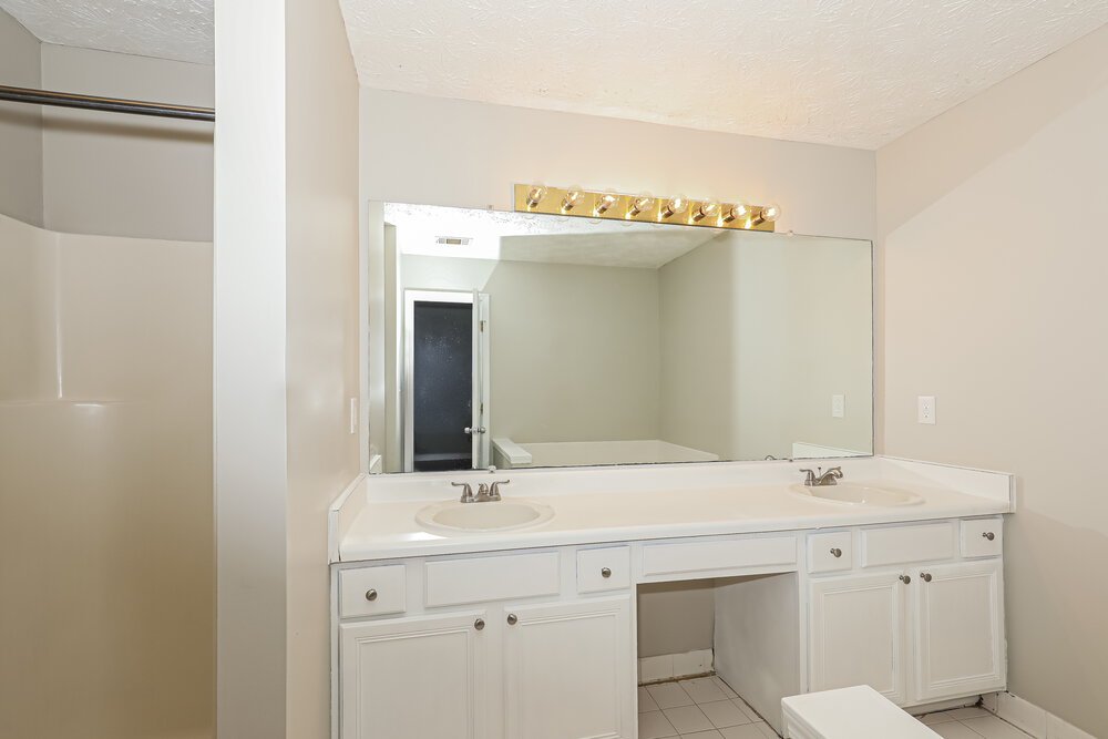 3-Bed Rental on 26 Cindy Ct photo 11