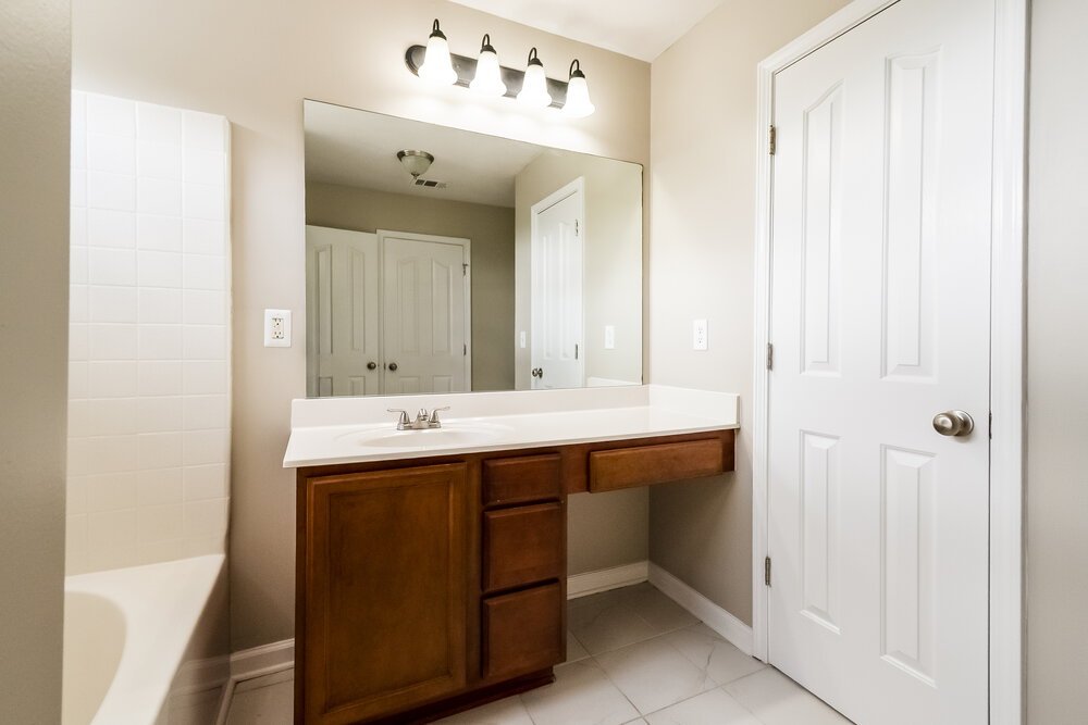 3-Bed Rental on 9204 Thomason Trl photo 11