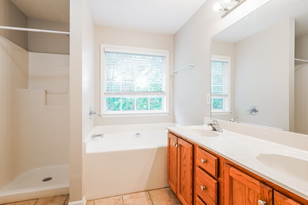 5-Bed Rental on 3613 Shorewind Bay photo 11