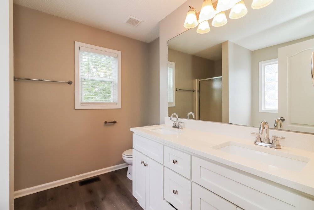 4-Bed Rental on 55 Richmond Dr photo 11