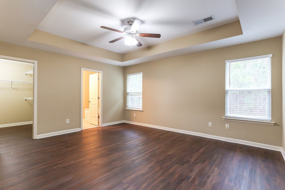 4-Bed Rental on 118 Crescent Woode photo 11