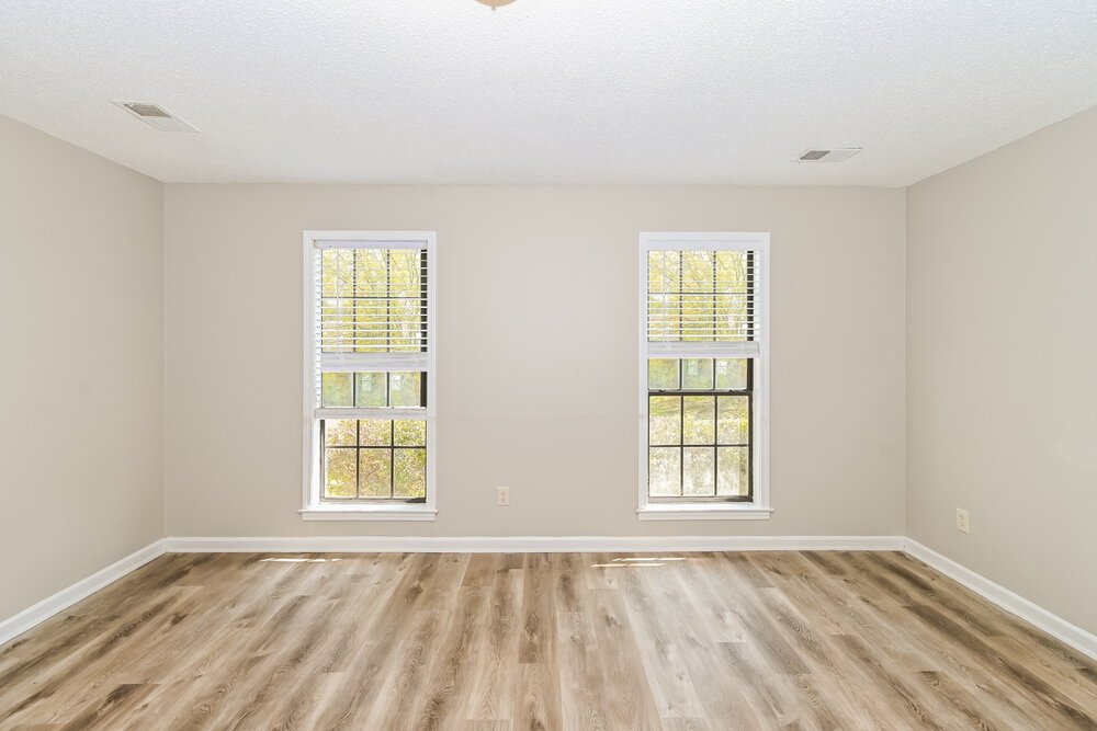 4-Bed Rental on 1053 Dove Hollow photo 11