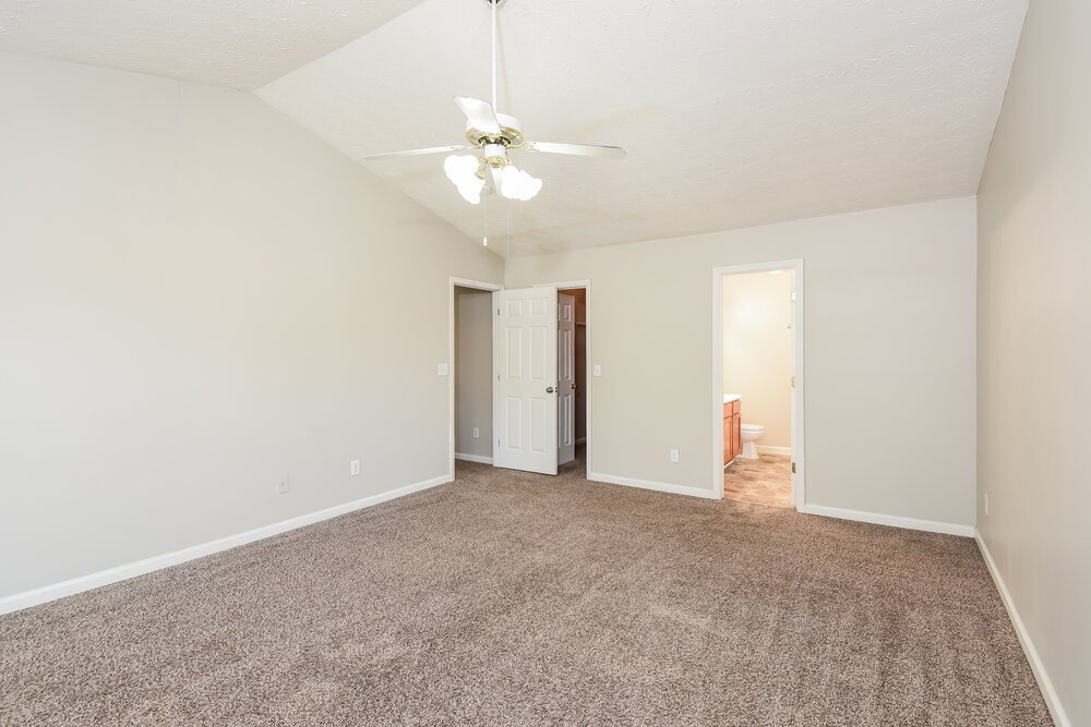 3-Bed Rental on 2217 Baker Carter photo 11