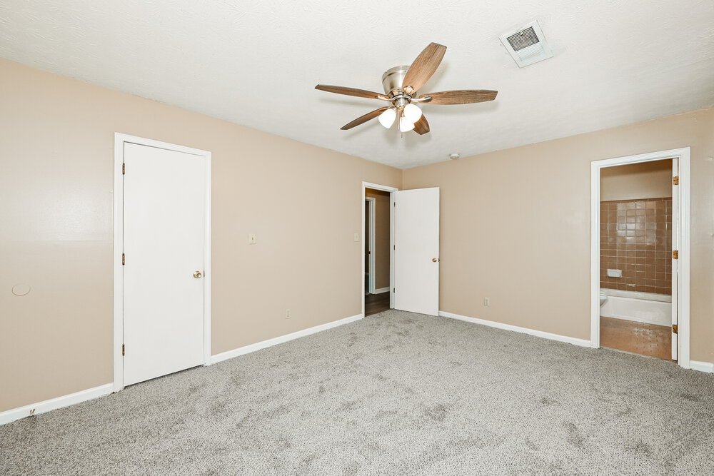 3-Bed Rental on 5088 Phillip Court photo 11