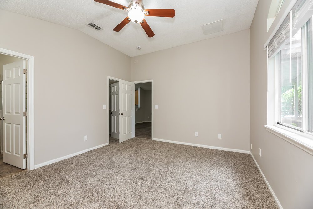3-Bed Rental on 4279 Campus Hills photo 11