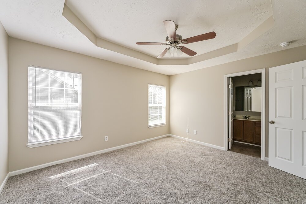 3-Bed Rental on 176 Howard Woody photo 11