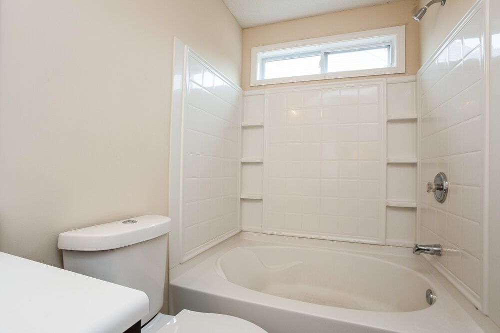 3-Bed Rental on 108 Mount Comet photo 11