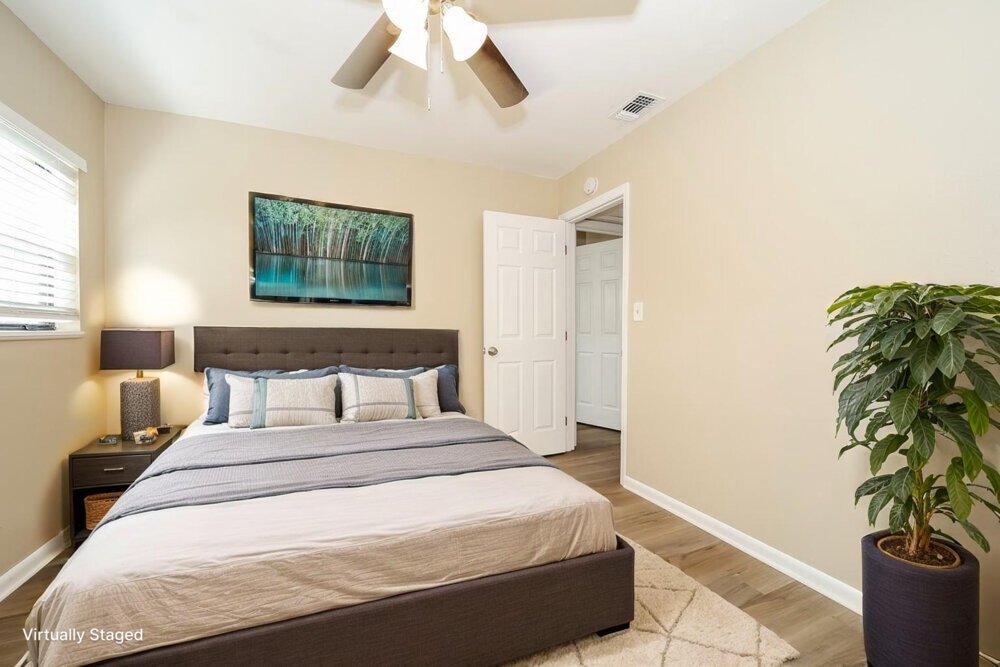 3-Bed Rental on 7580 Melvin Rd photo 11