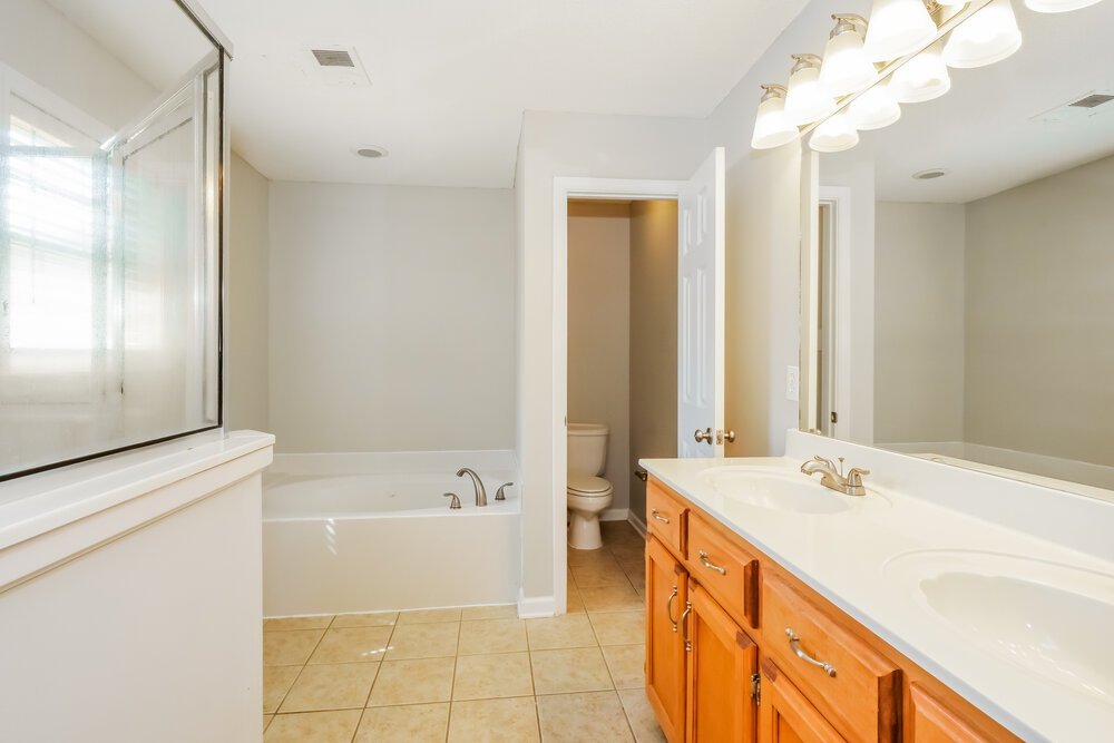 3-Bed Rental on 145 Cameron Dr photo 11