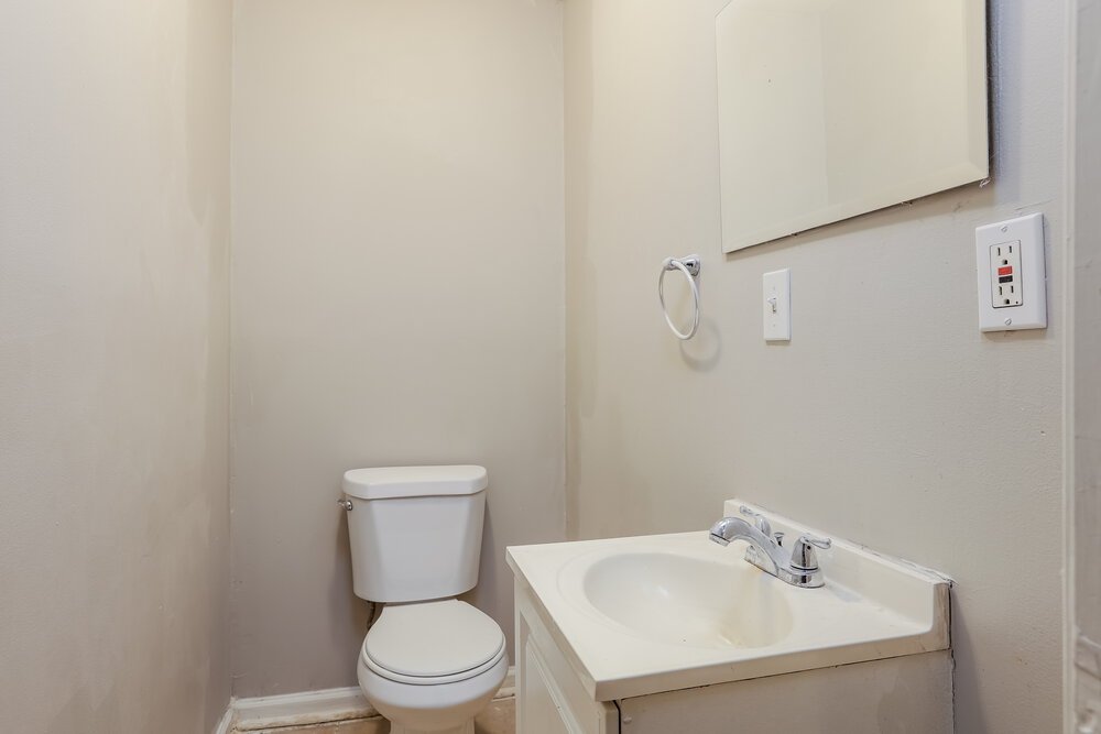 3-Bed Rental on 730 Parker St photo 12
