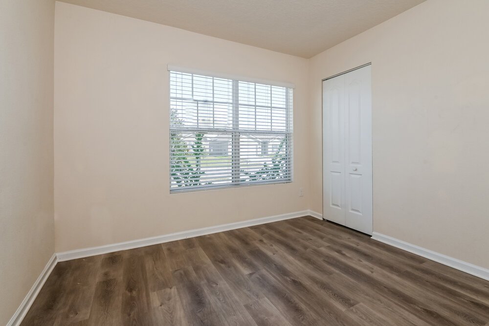 4-Bed Rental on 1944 Rock Springs photo 12