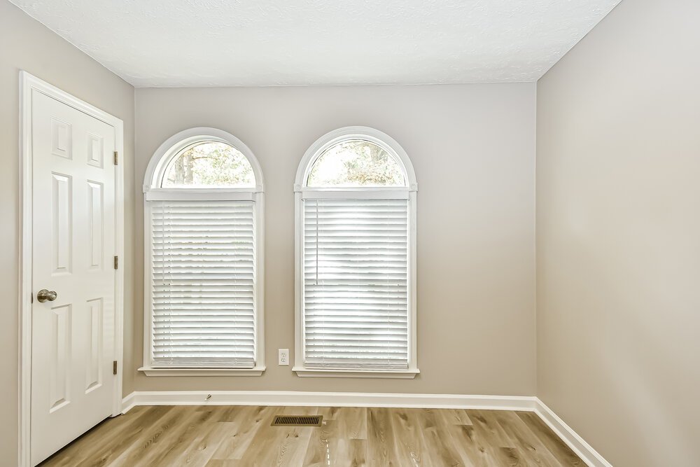 3-Bed Rental on 111 Brookfield Ct photo 12