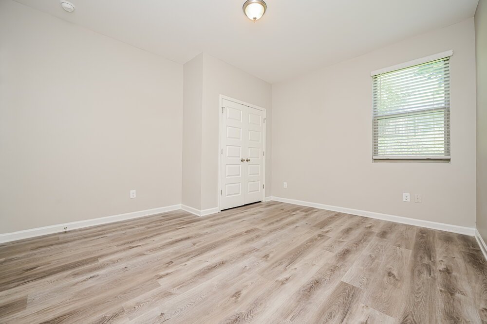 5-Bed Rental on 1156 Werre Way photo 12