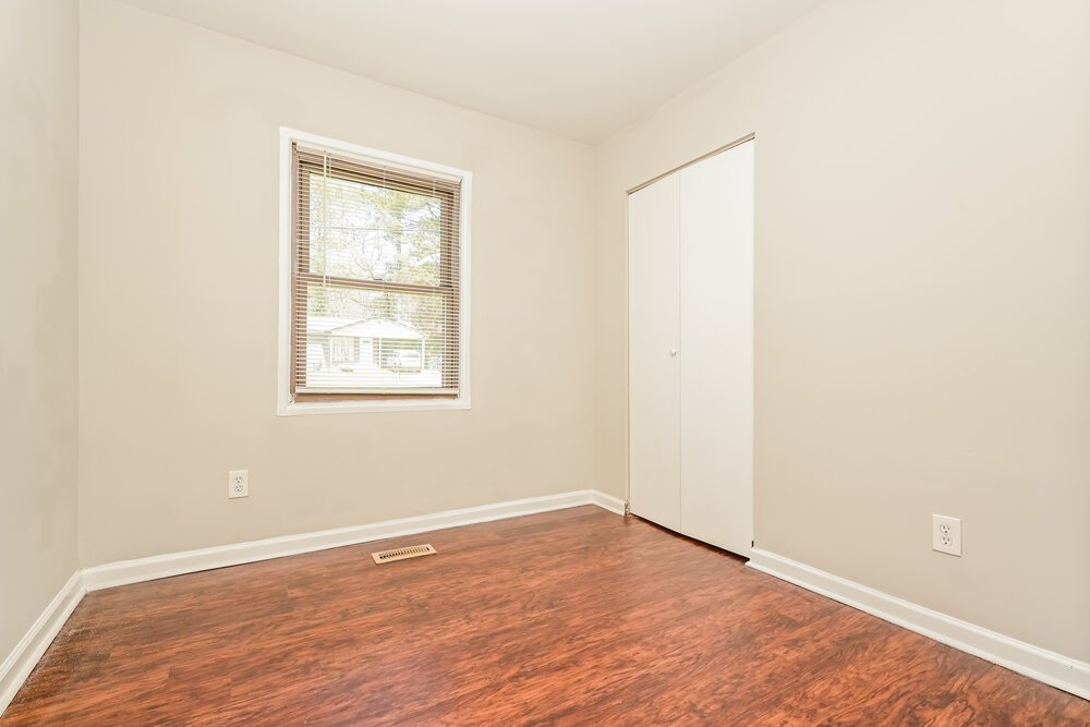 3-Bed Rental on 263 Roxbury Dr photo 12