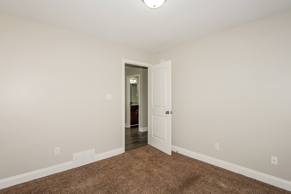3-Bed Rental on 3242 Earlcastle Drive photo 12