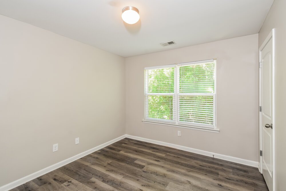 4-Bed Rental on 102 Archer Court photo 12