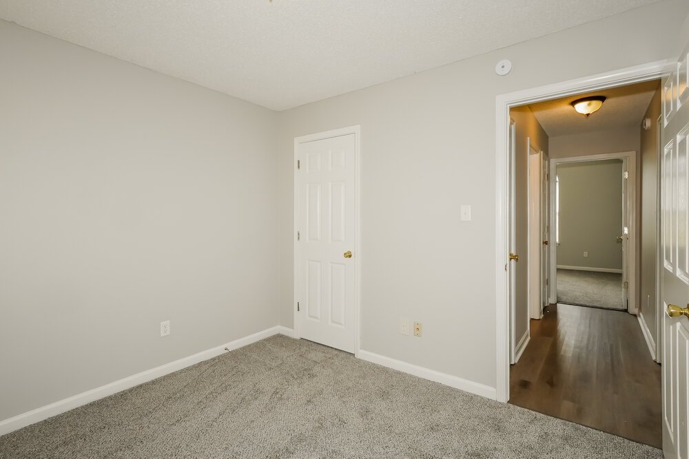 3-Bed Rental on 10352 Walden Pine photo 12