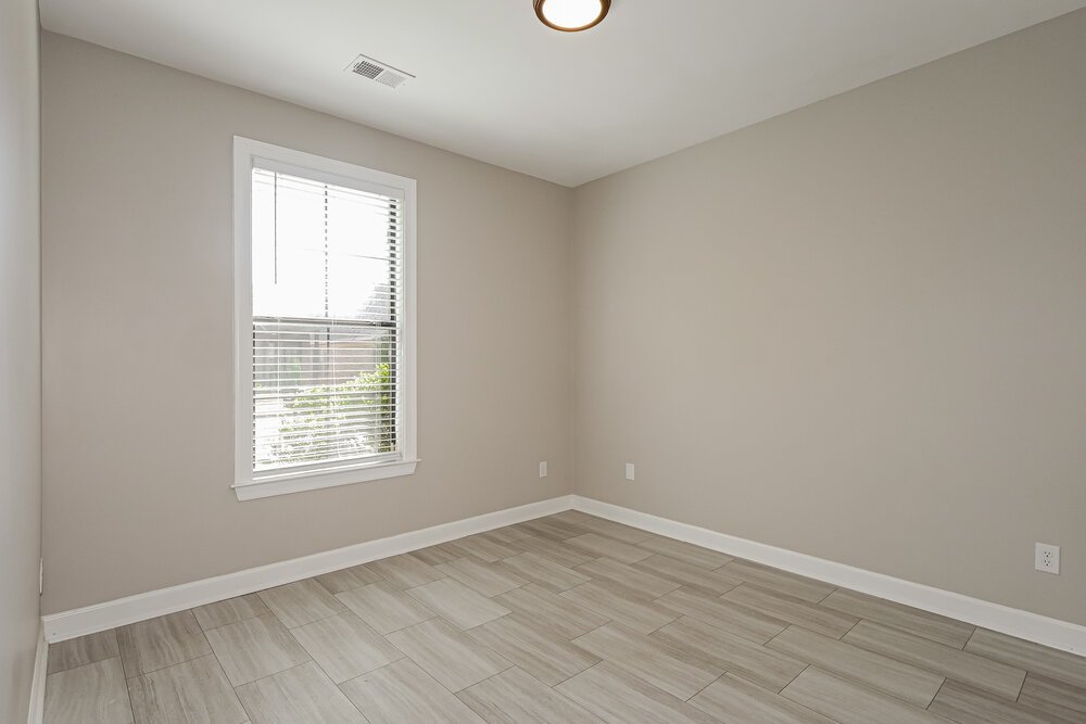 3-Bed Rental on 1941 Rochelle Ln photo 12
