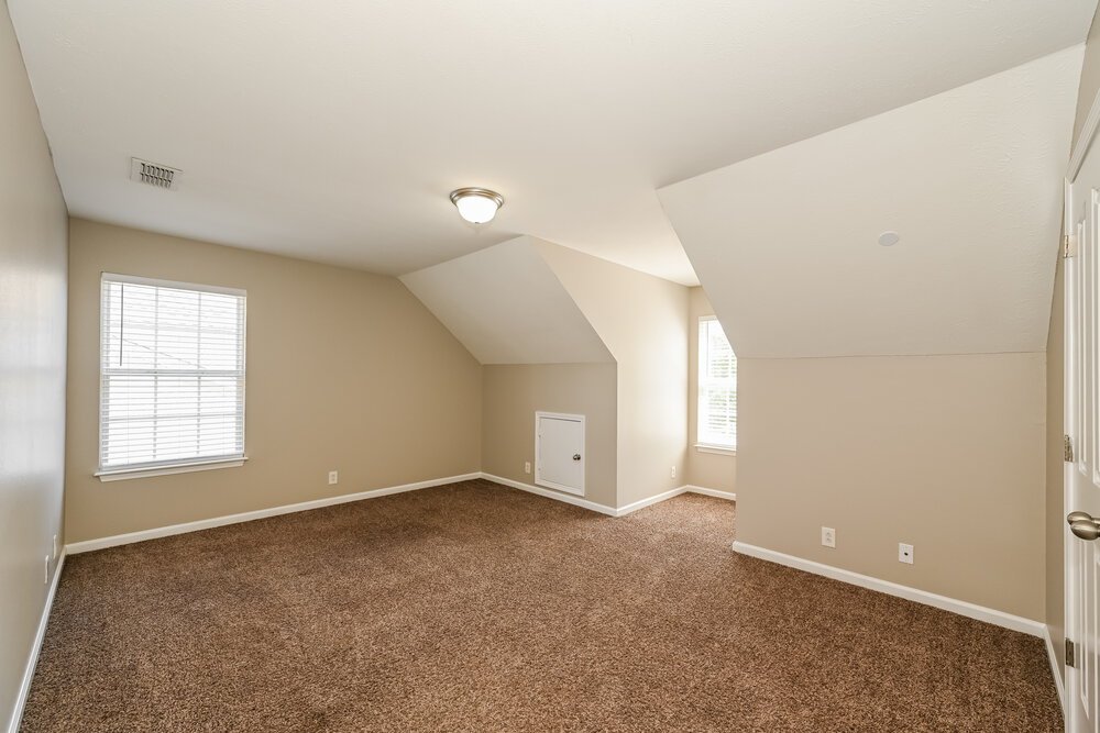 3-Bed Rental on 843 Kanatak Ln photo 12