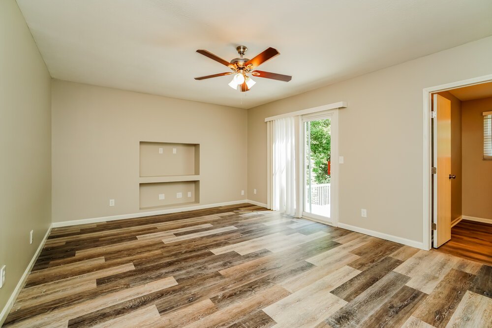 4-Bed Rental on 8437 Papillon Ave photo 12