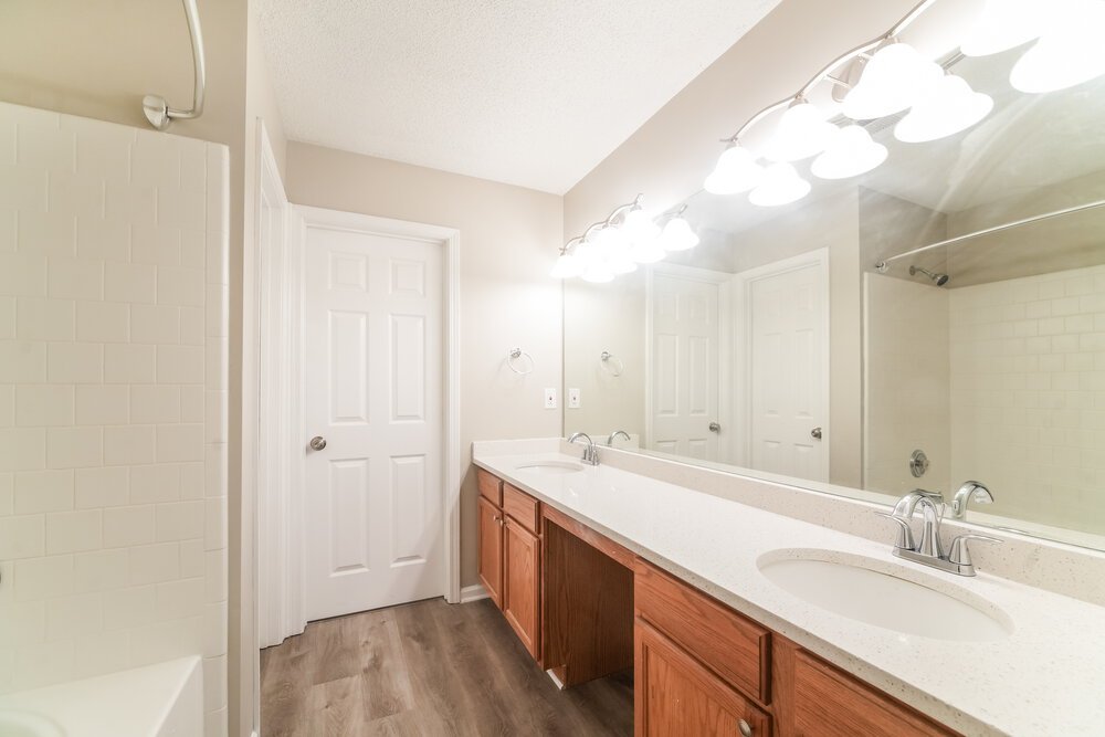 3-Bed Rental on 1622 Woodsford Rd photo 12