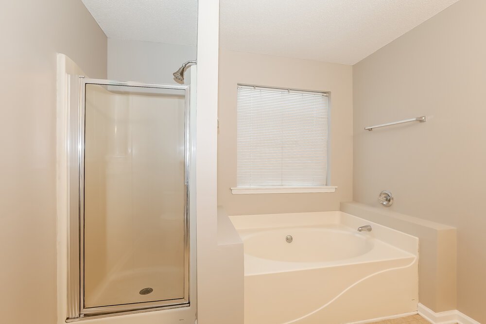3-Bed Rental on 774 Fernstone Trail photo 12