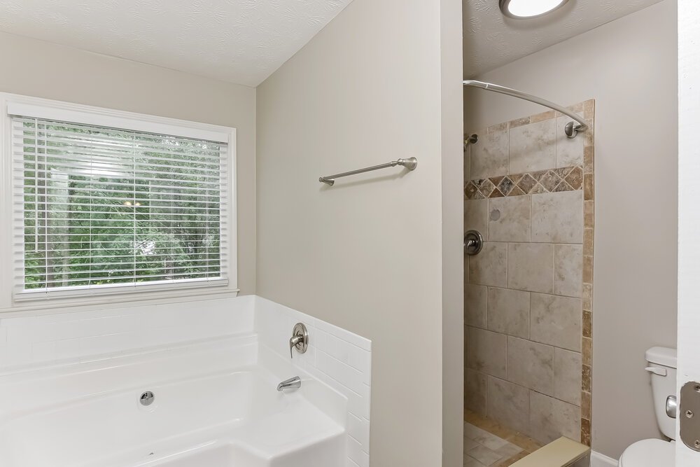 3-Bed Rental on 3811 Eden Glen photo 12