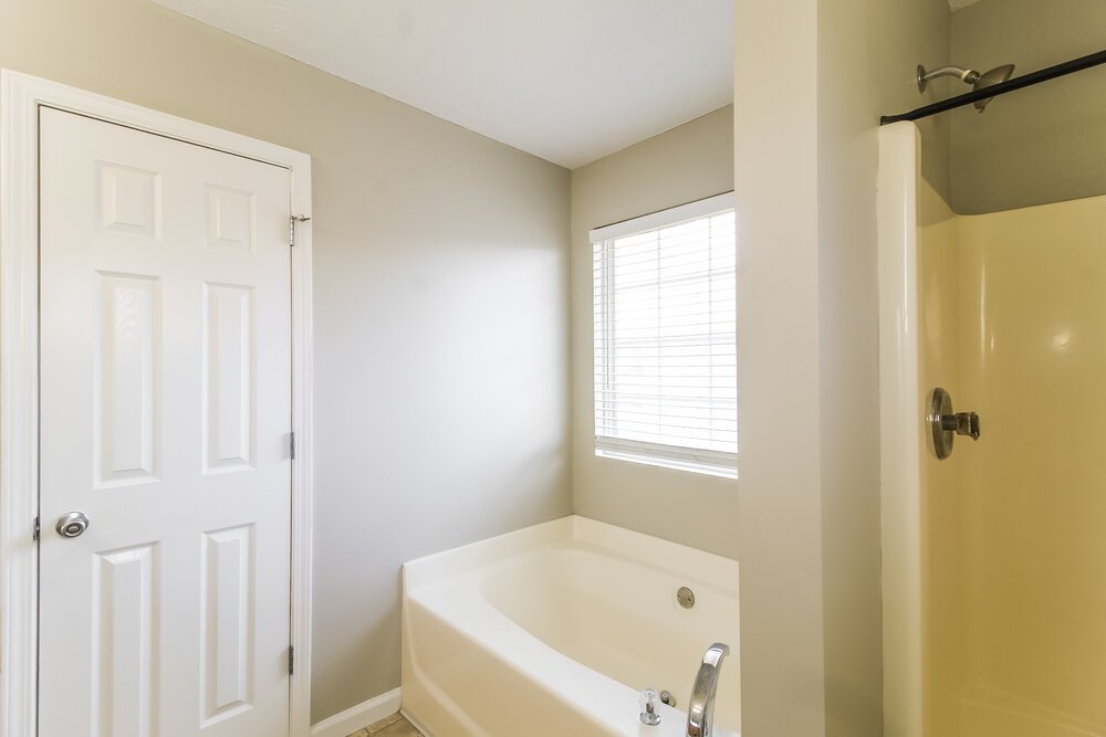 3-Bed Rental on 465 Cathedral Dr photo 12