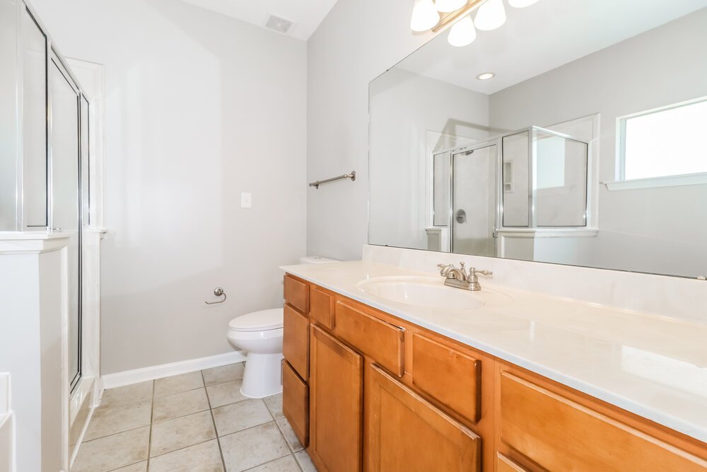 3-Bed Rental on 10093 Woodland Hills photo 12