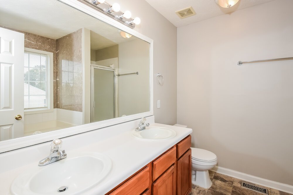 3-Bed Rental on 2217 Baker Carter photo 12