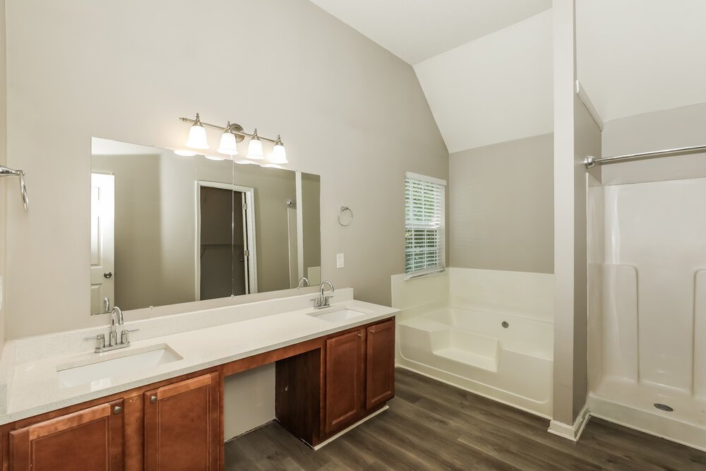 4-Bed Rental on 936 Brisley Cir photo 12
