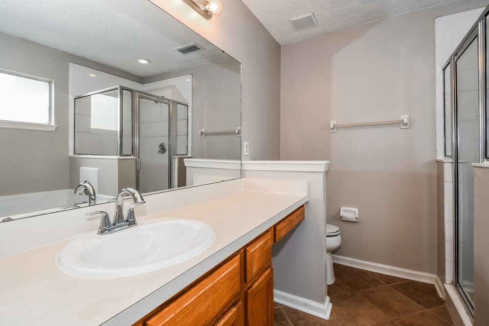 3-Bed Rental on 3504 Ayrshire St photo 12