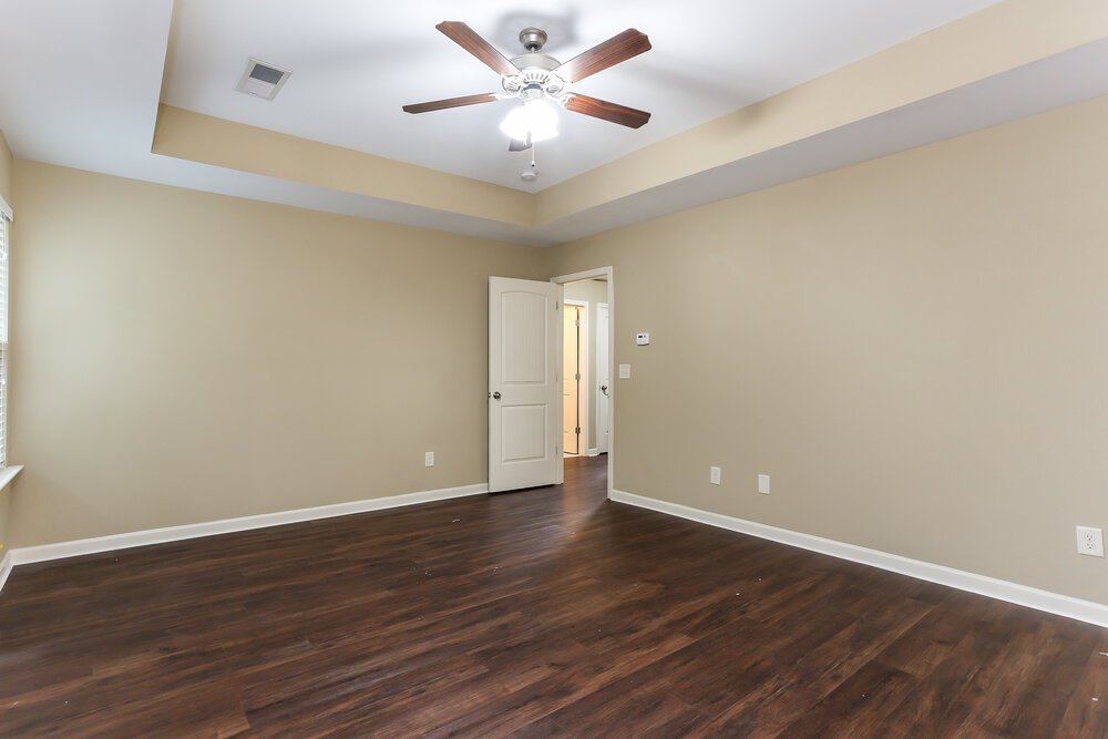 4-Bed Rental on 118 Crescent Woode photo 12