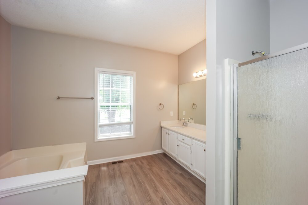 4-Bed Rental on 4250 Winding Trail photo 12