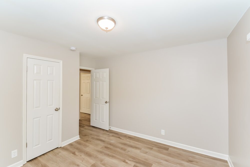 4-Bed Rental on 3336 Country Ridge photo 12