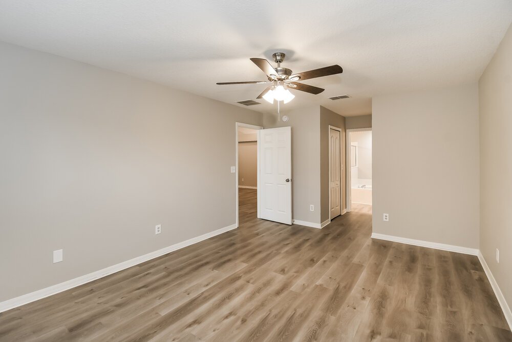 3-Bed Rental on 10161 Meadow Pointe photo 12