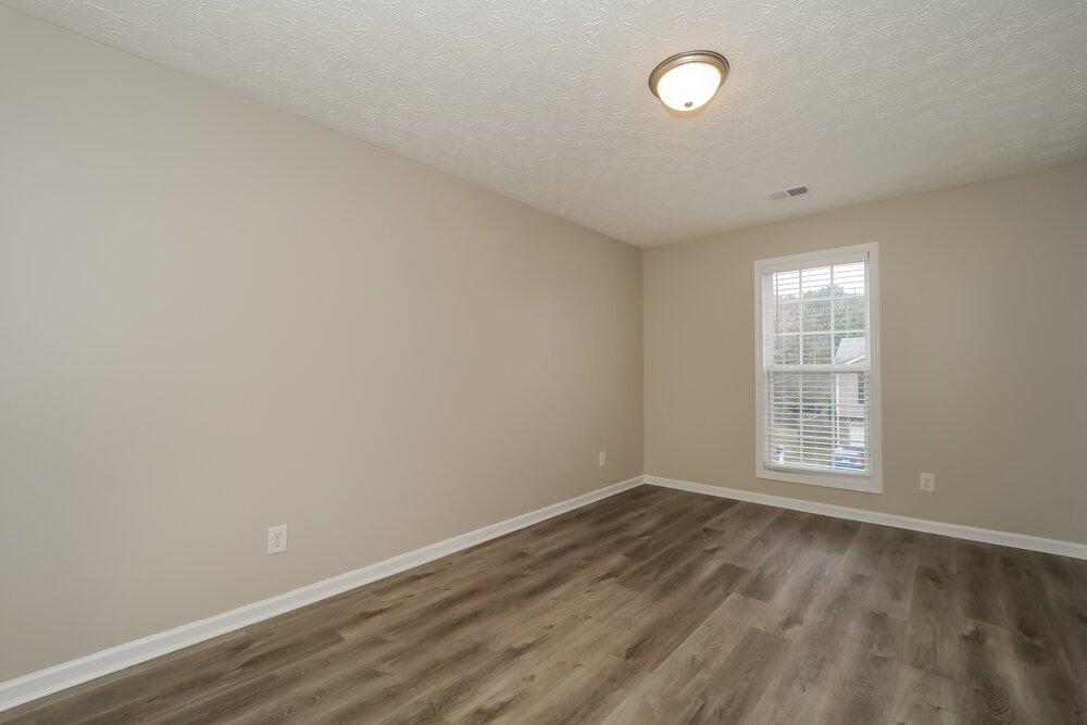 3-Bed Rental on 208 Arbor Creek photo 12