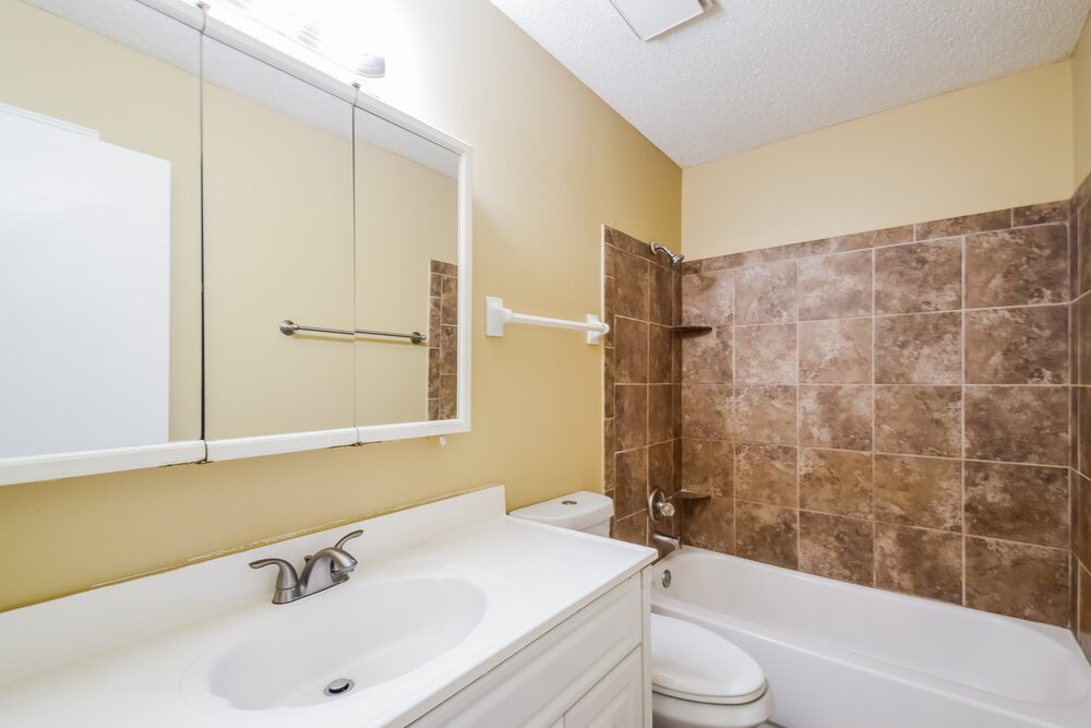 4-Bed Rental on 2176 Woodfield Park photo 12