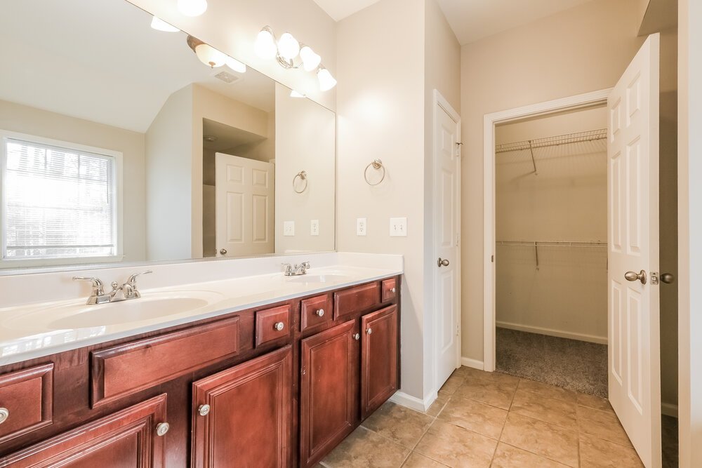 4-Bed Rental on 4616 Burnt Fork photo 12