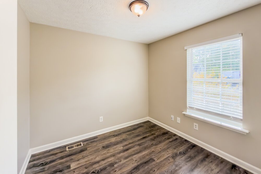 3-Bed Rental on 1435 Tuffnell Dr photo 12