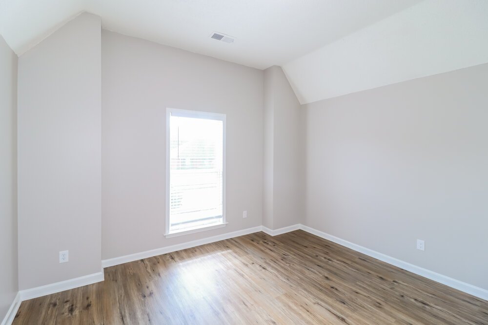 3-Bed Rental on 5714 Pecan Trace photo 13