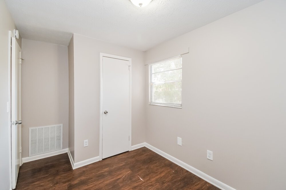 4-Bed Rental on 5664 Minocqua St photo 13