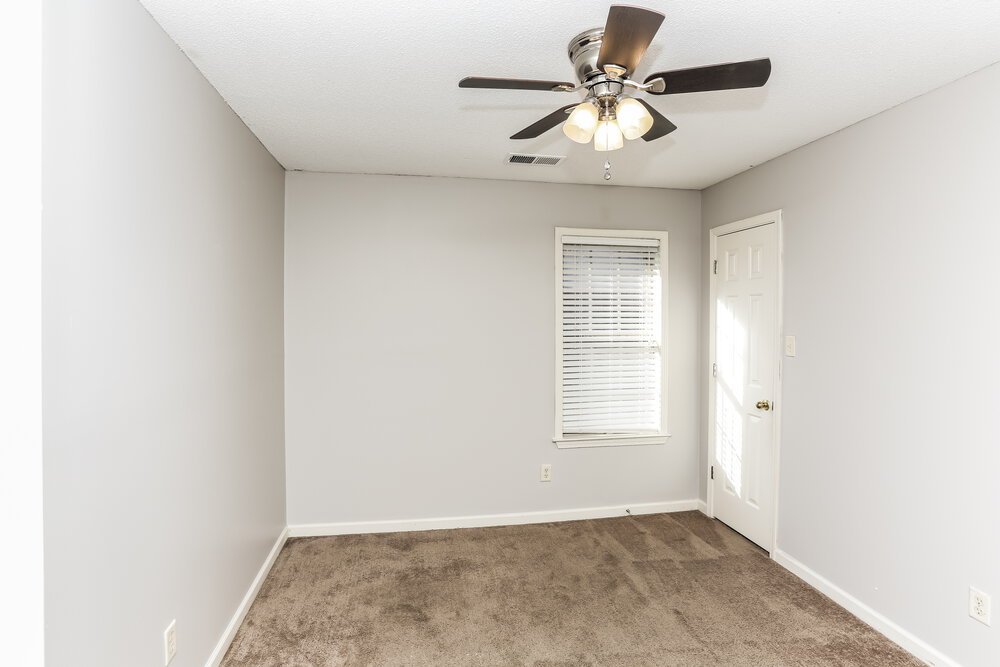3-Bed Rental on 9261 Speerberry Ln photo 13