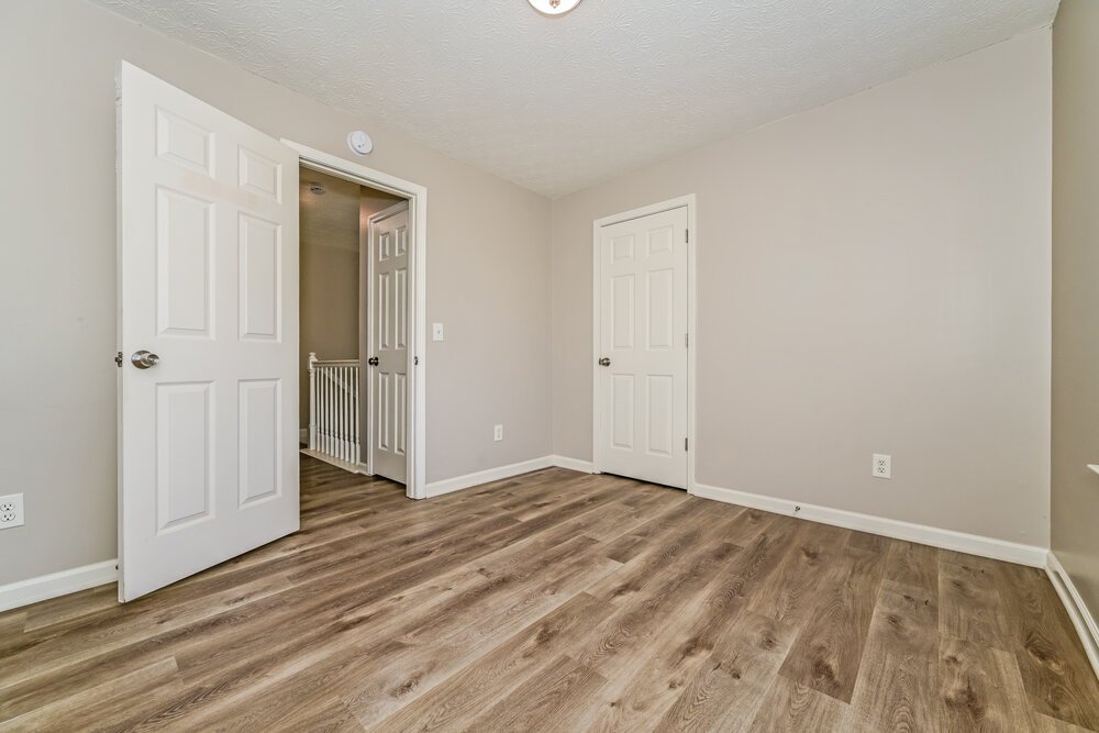 4-Bed Rental on 654 Highpoint Way photo 13