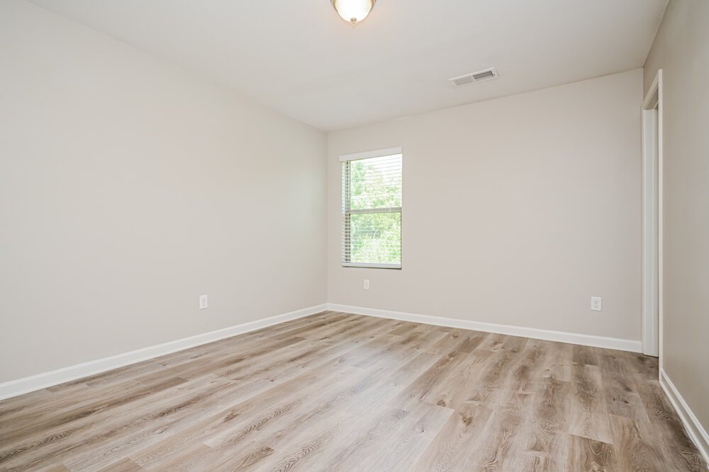 5-Bed Rental on 1156 Werre Way photo 13