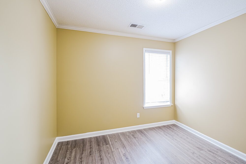 3-Bed Rental on 430 N Ericson photo 13