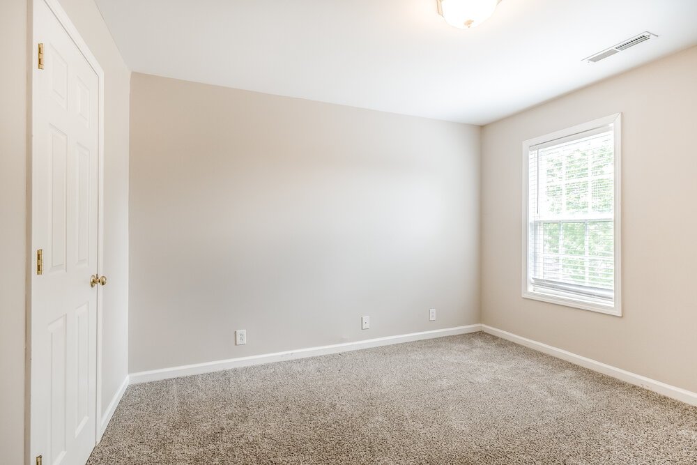 5-Bed Rental on 2137 Aberdeen Cir photo 13