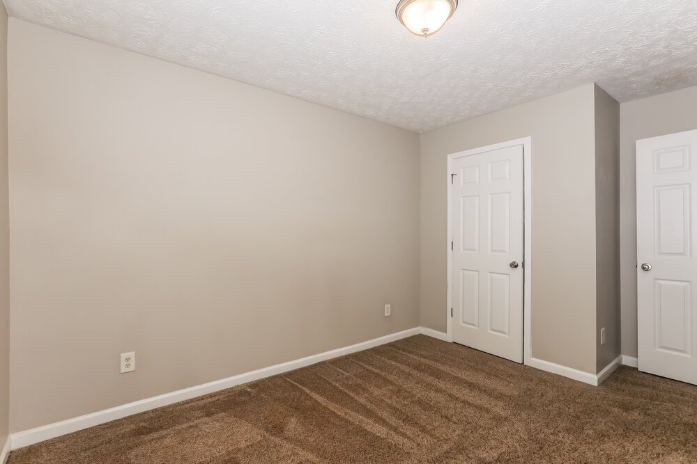 3-Bed Rental on 1902 Grove Way photo 13